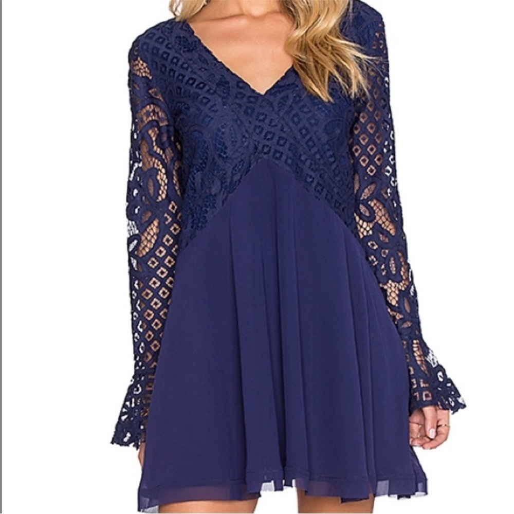 Tularosa Navy Skylar Lace Sleeve Mini Dress Deep V Size Small Boho Date Night